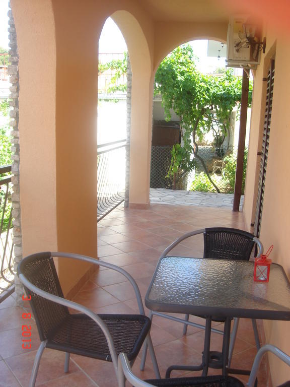 Apartments Renata Primošten Δωμάτιο φωτογραφία